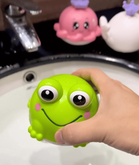 Water-Activated Glowing Whale Sprayer Toy | Baby Bath & Pool Fountain Sprinkler for 1 2 3 Year Old Kids | Toddler Gift for 1st Birthday