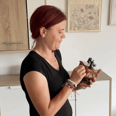 🧵Vintage Sewing Machine Music Box 🎄A Heartwarming Christmas Keepsake